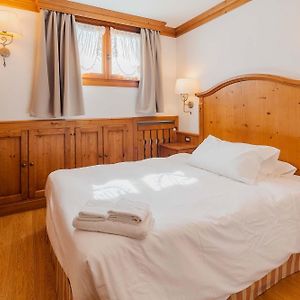 Camera con letto king size